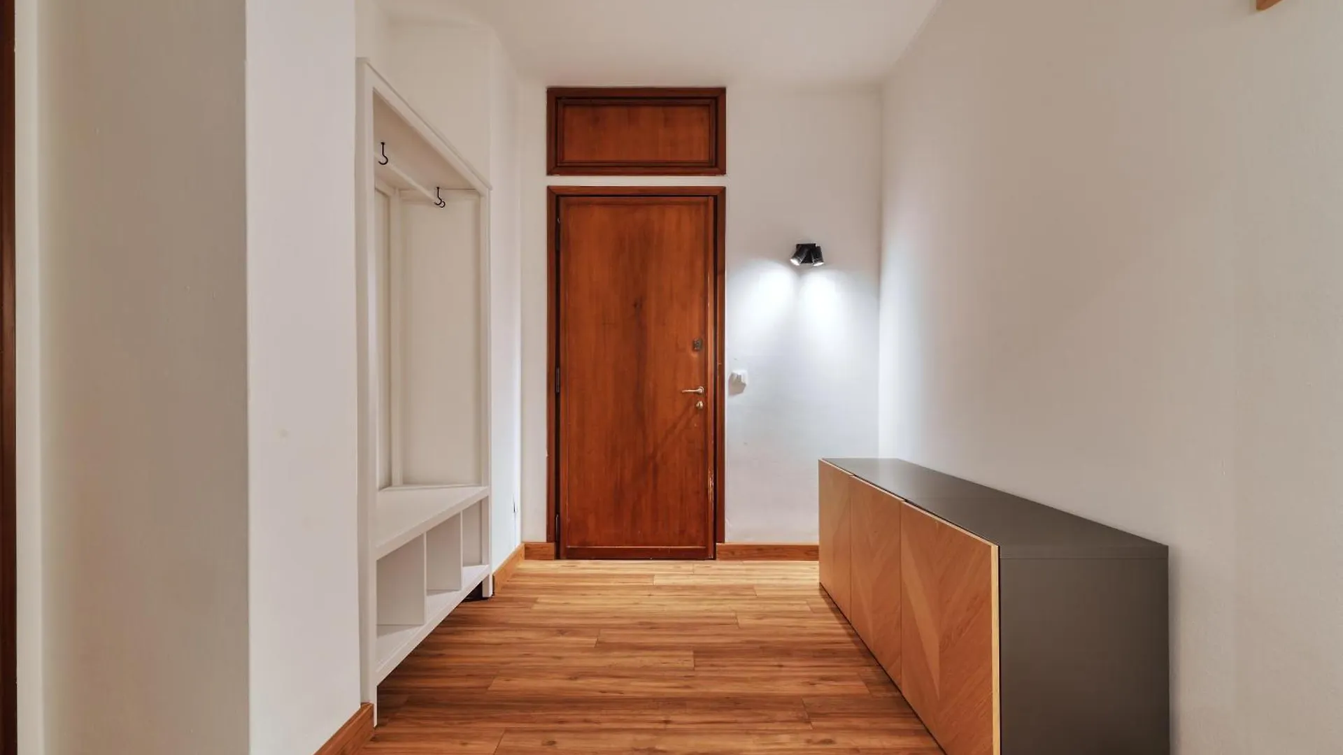 Joivy Chic 3-Bed Flat Near Colonne Di San Lorenzo Μιλάνο Διαμέρισμα