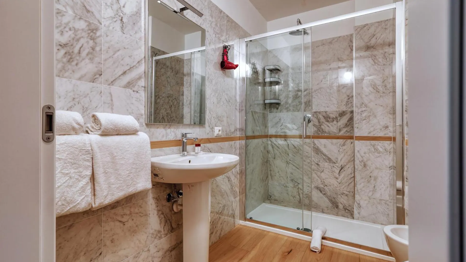 Joivy Chic 3-Bed Flat Near Colonne Di San Lorenzo Μιλάνο Διαμέρισμα